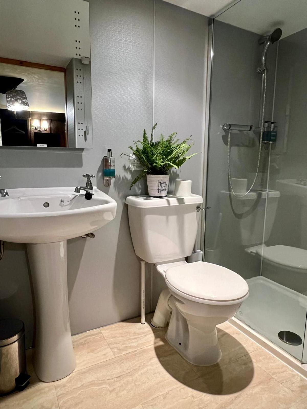 Guest house Dolgun Uchaf Historic And In Snowdonia 4*
